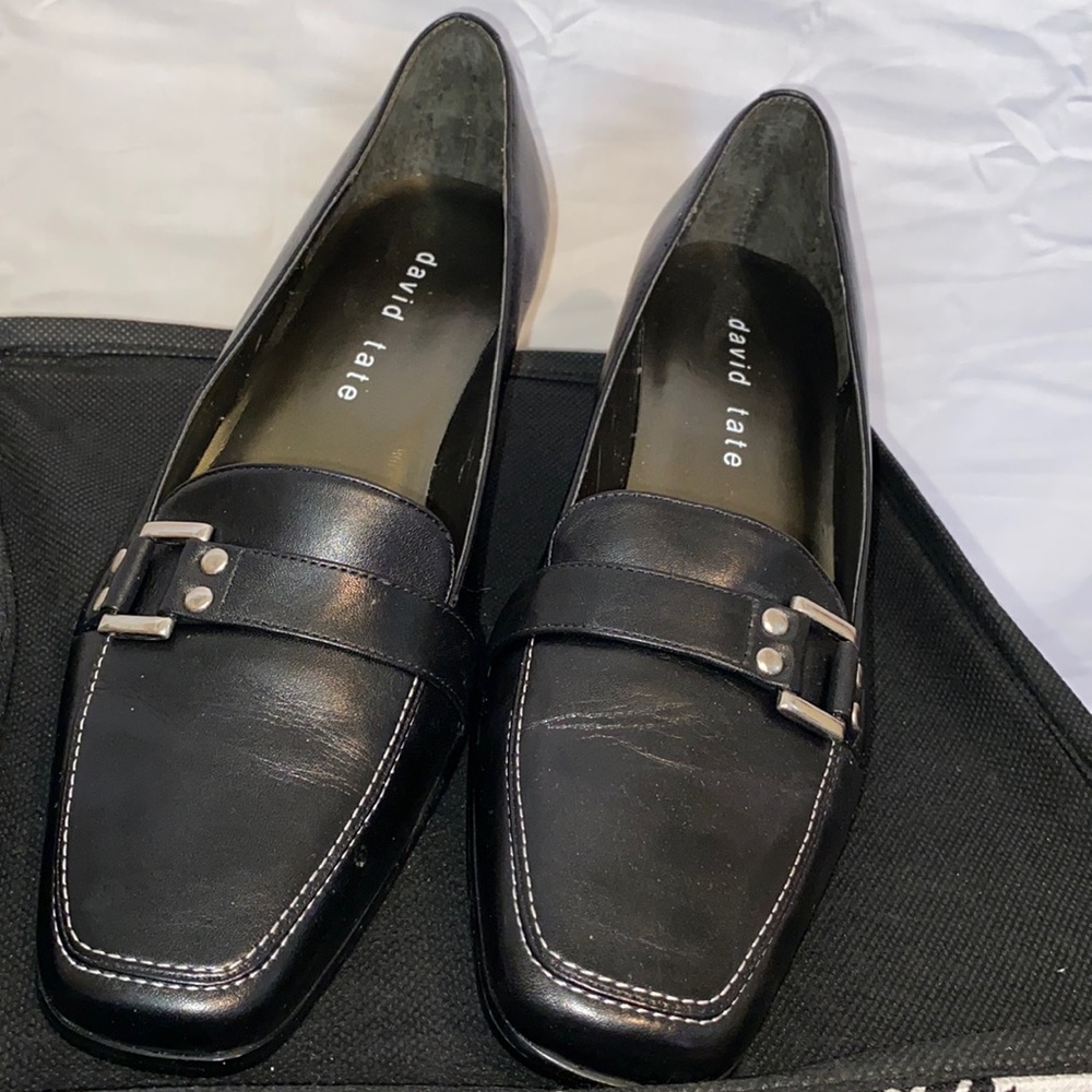 Size 8w women’s small heel